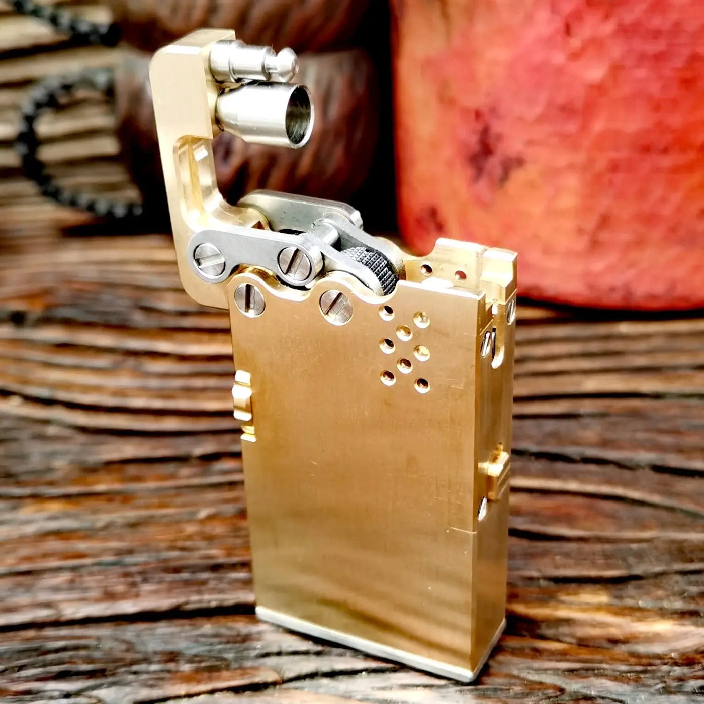 Handmade Brass Mechanical Automatic Ignition Gasoline Lighter And Titanium Alloy Material Gift Box
