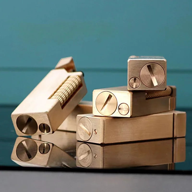 Vintage Heavy duty Trench Handmade Kerosene Lighter Brass Large Capacity Oil Tank Grinding Wheel Ignition Collection Lighters