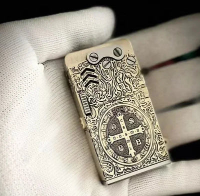 Handmade Brass Mechanical Automatic Ignition Gasoline Lighter And Titanium Alloy Material Gift Box