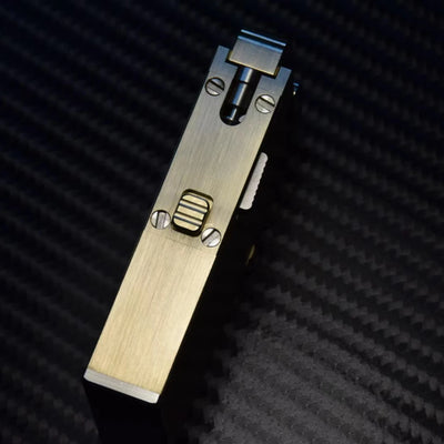 Handmade Brass Mechanical Automatic Ignition Gasoline Lighter And Titanium Alloy Material Gift Box