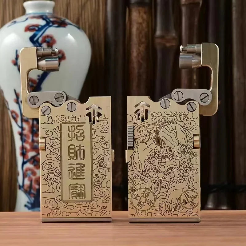 Handmade Brass Mechanical Automatic Ignition Gasoline Lighter And Titanium Alloy Material Gift Box