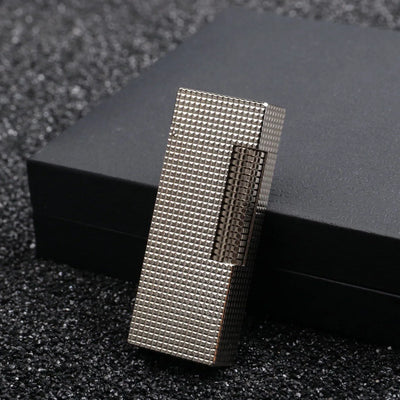 2024 New Luxury Brass Lighter With Side Sliding Gold Carving European Classical Grinding Wheel Ignition Lighter